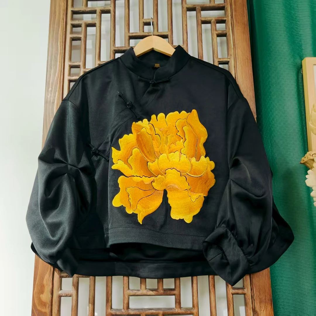 （LS488-20） 凤徕兮定制黑色光板底黄牡丹刺绣捏褶斜襟盘扣上衣