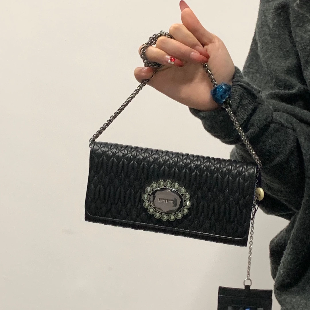95新 MIU MIU/缪缪 miumiu 太阳花钻扣钱包