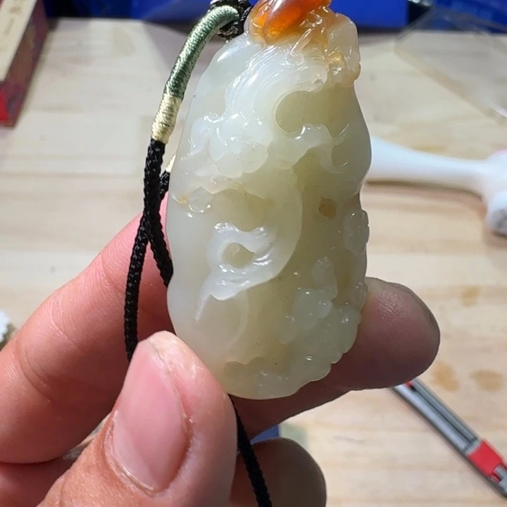 和田玉（糖玉）未镶嵌挂件