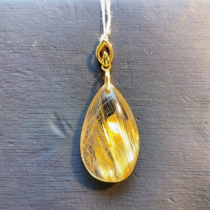 颈饰银S925镶嵌发晶天然白体黄钛晶水滴锁骨链吊坠