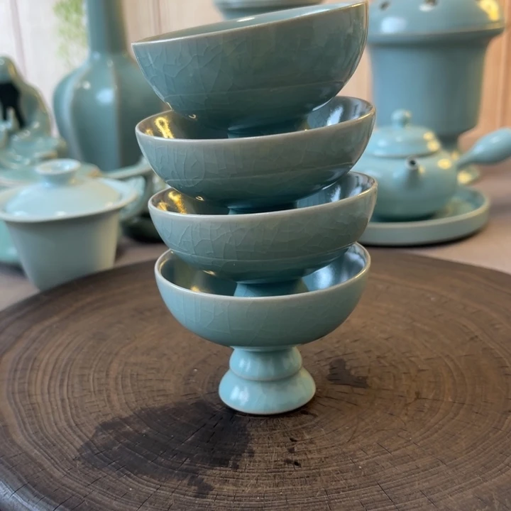 瓷片拍一发四一高足杯