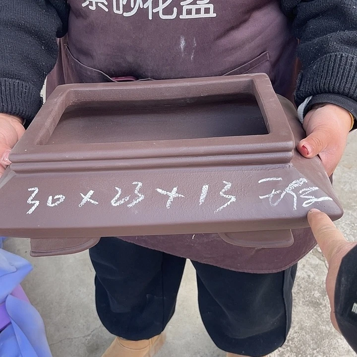 紫砂花盆紫色的小