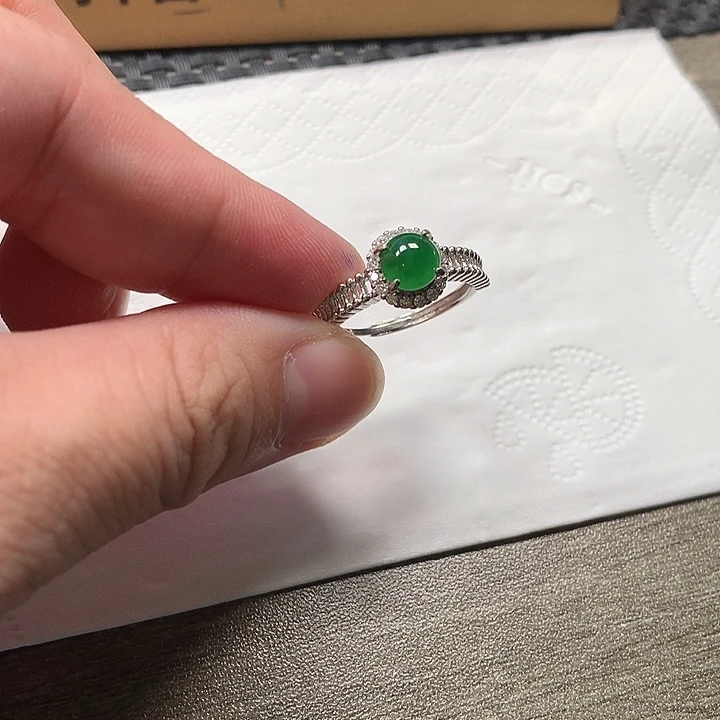 颈饰银S925镶嵌翡翠危料