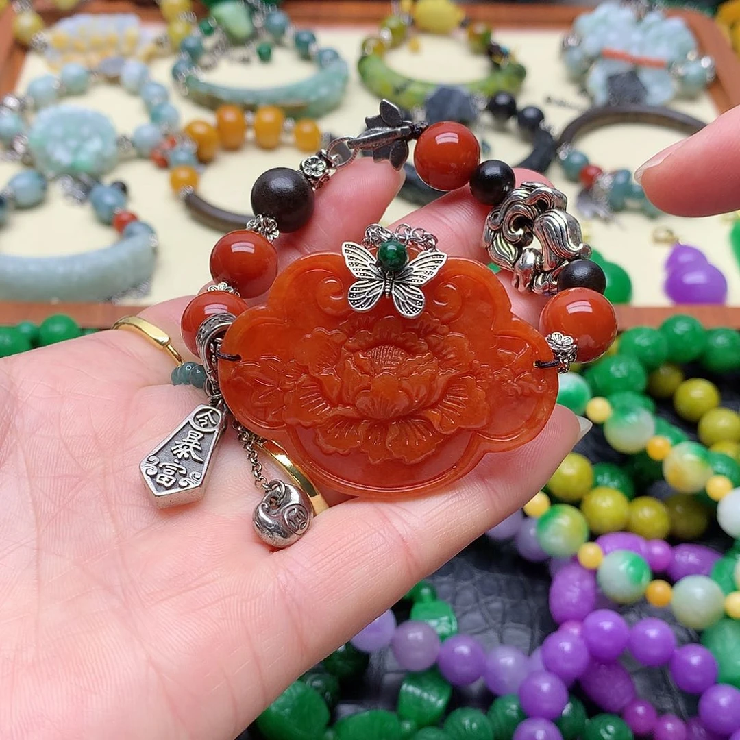 吊坠(赠链)未镶嵌翡翠