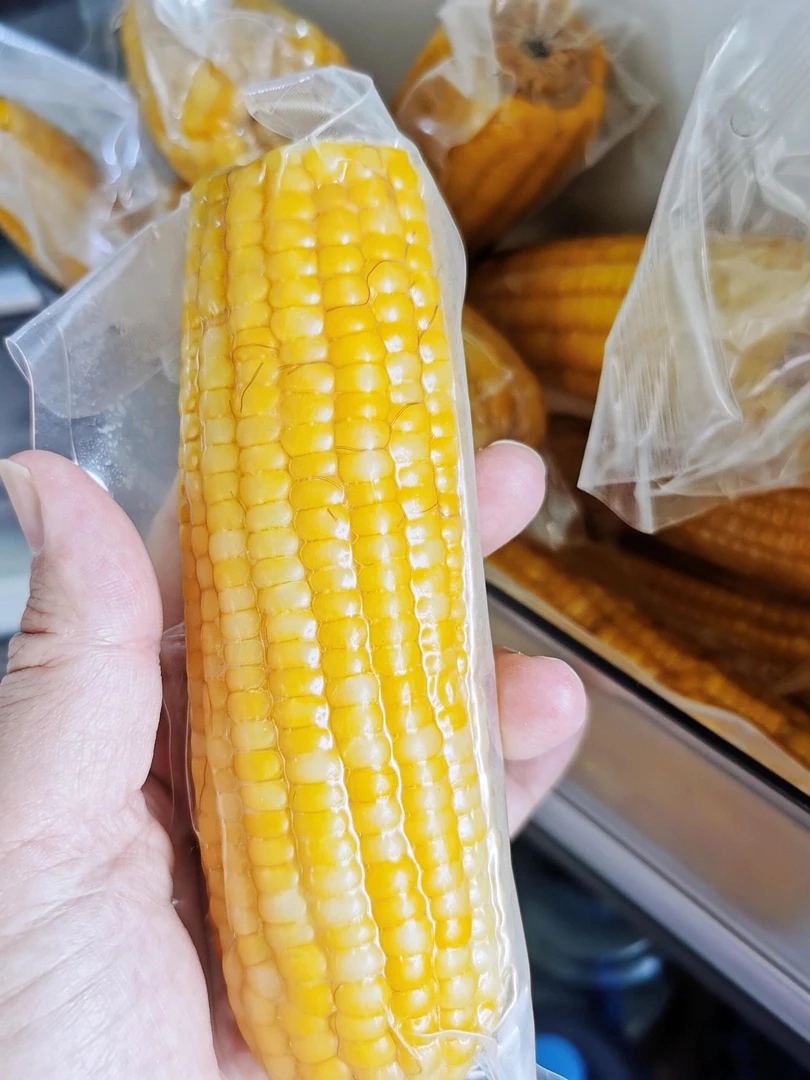 香甜软糯黄糯玉米真空包装开袋即食早餐代餐