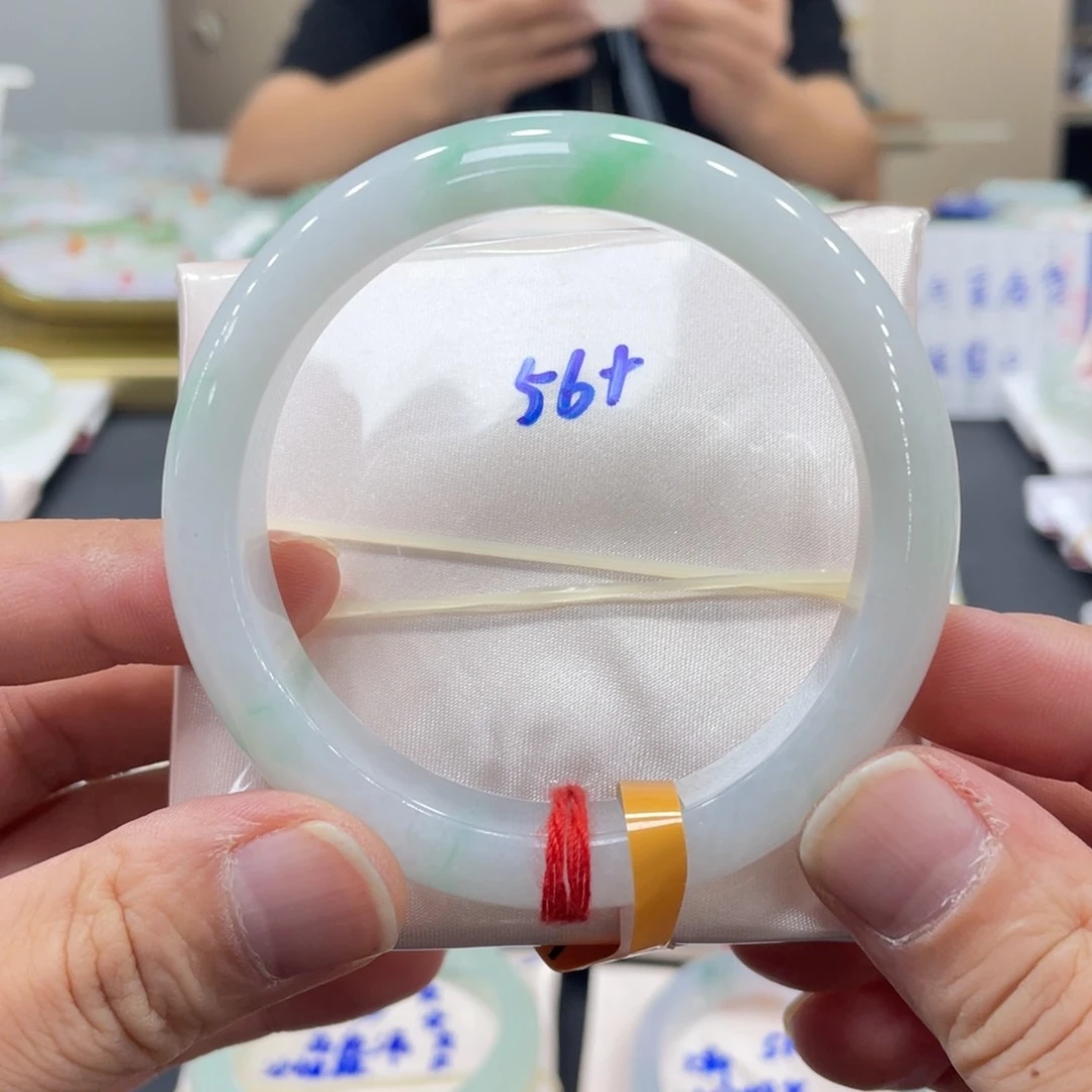 未镶嵌手镯翡翠翡翠