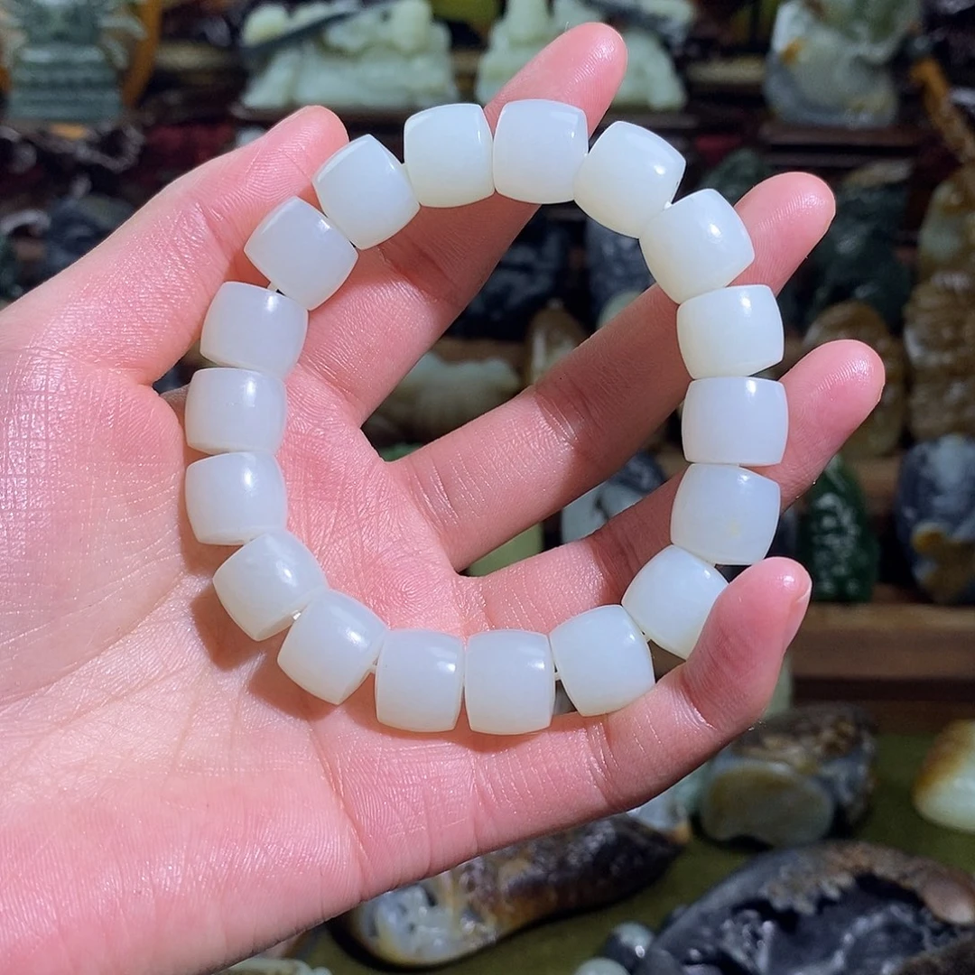 颈饰未镶嵌和田玉柳*