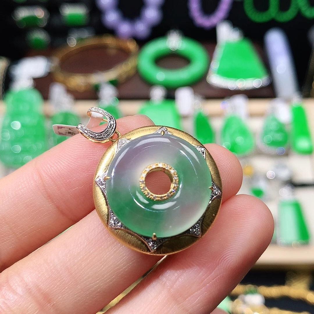 翡翠18K金镶嵌吊坠(不含链)