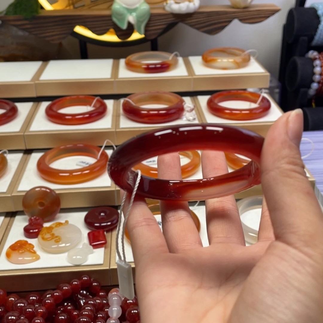 玛瑙/玉髓未镶嵌手镯