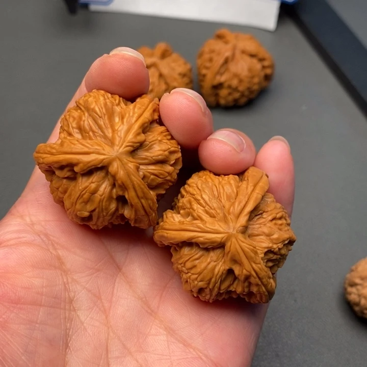 文玩核桃吊坠H**a核桃