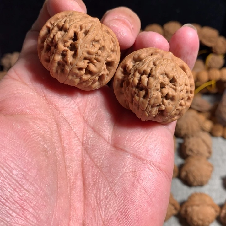 桃核把件全品39凤凰台