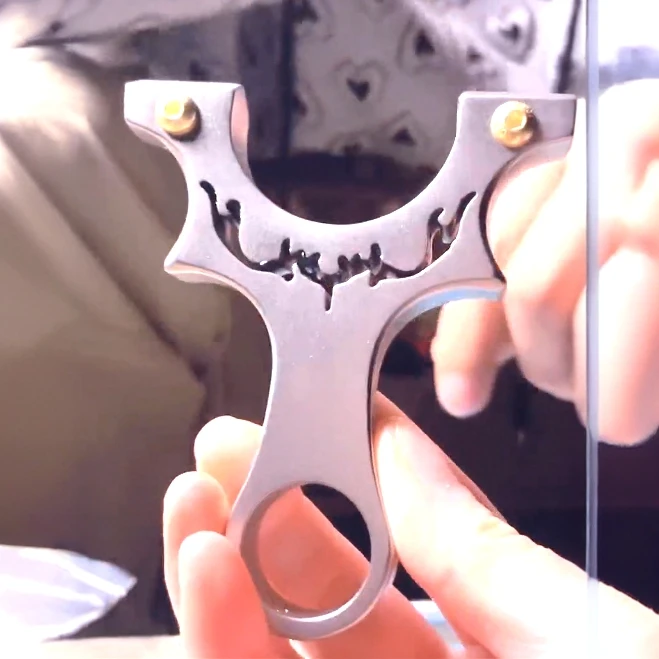 8020夹片小火牛户外玩具弹弓钛合金钛合金弹弓