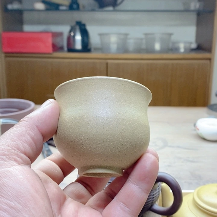 紫砂壶再****?主人杯一个