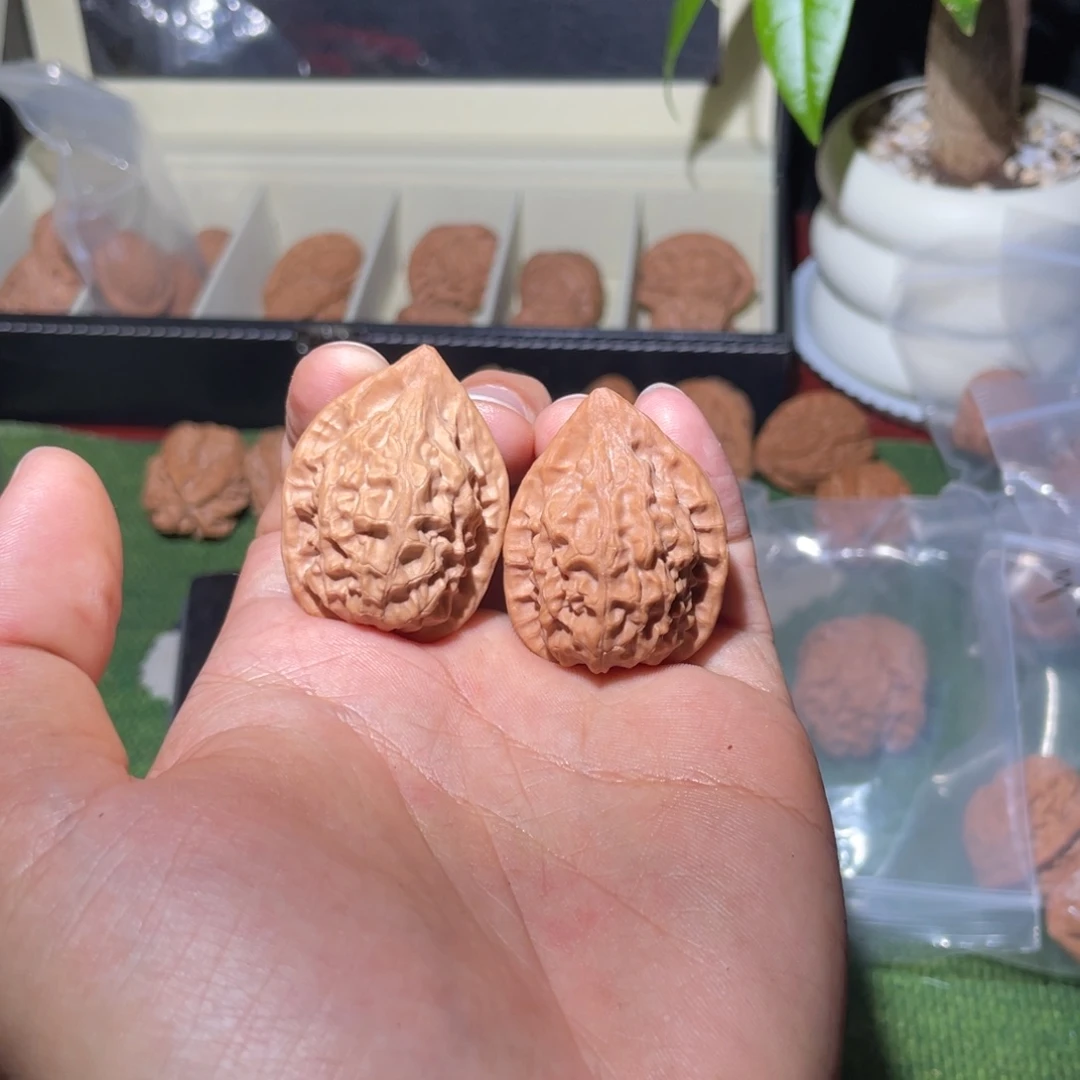 把件文玩核桃31野鸡（阴阳脸）