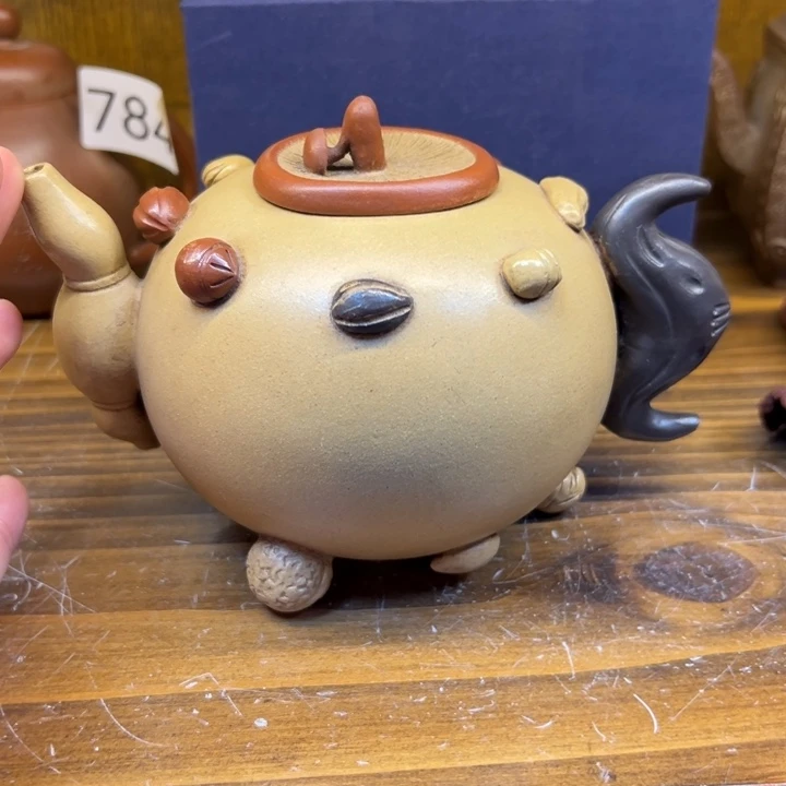 紫砂壶等艺术精品