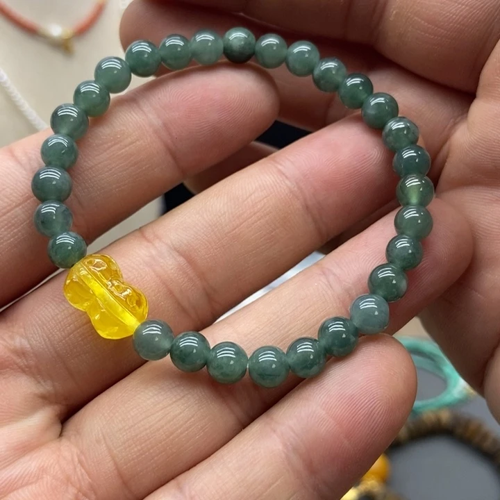 琥珀未镶嵌裸石配饰