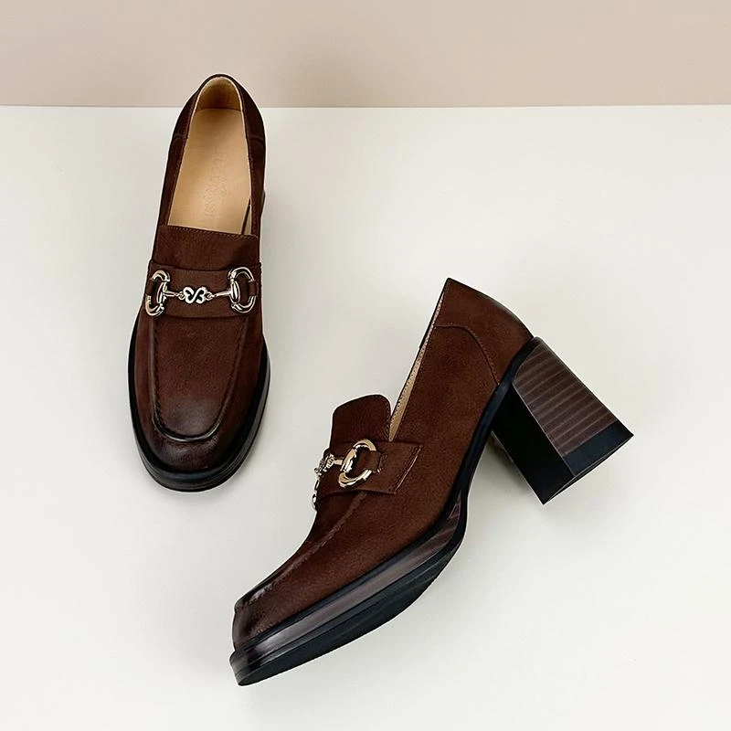 法式复古真皮高跟鞋女秋季百搭通勤粗跟圆头单鞋金属扣一脚蹬皮鞋