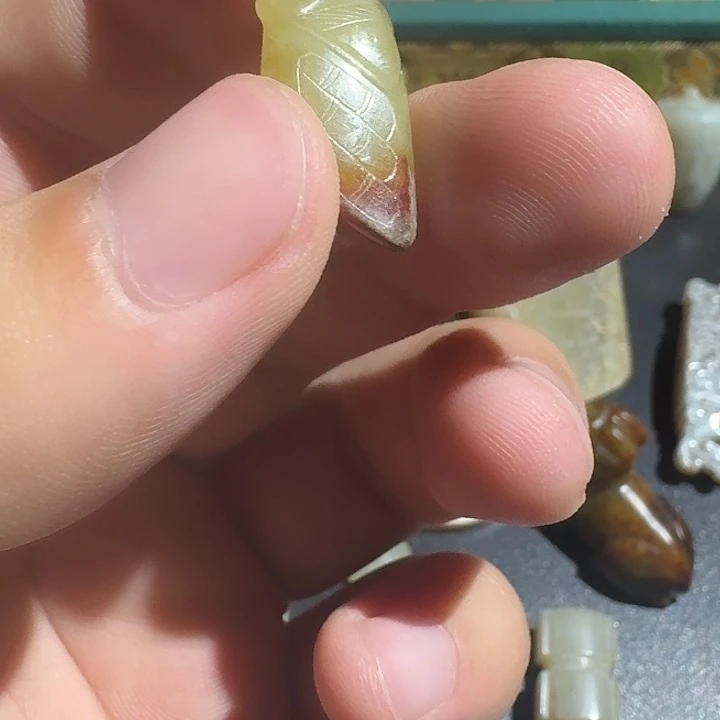 和田玉（糖玉）未镶嵌颈饰