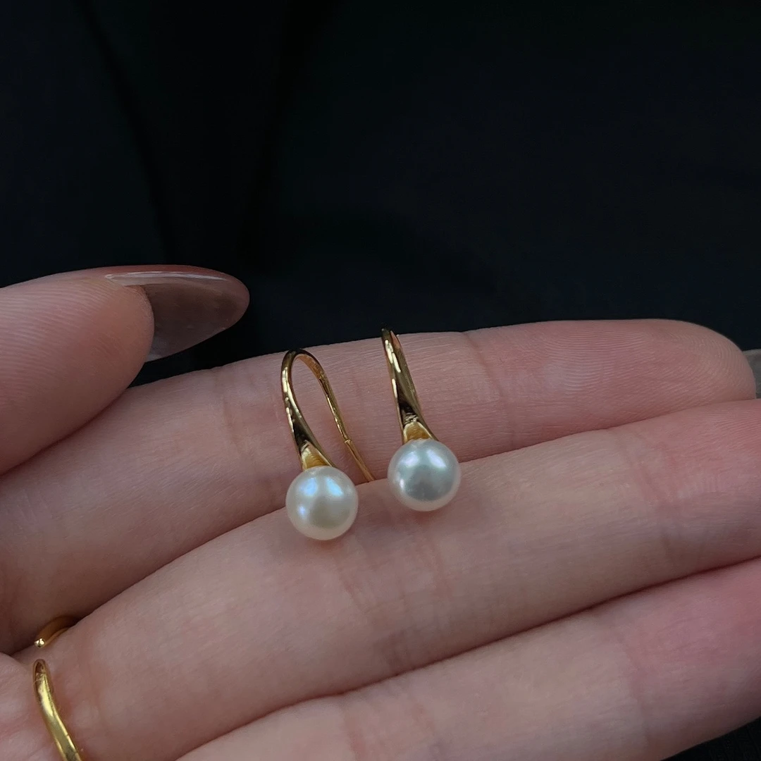 愿岛 黄铜耳饰 法式简约气质小众ins精致白色小珠珠耳钩EH1964