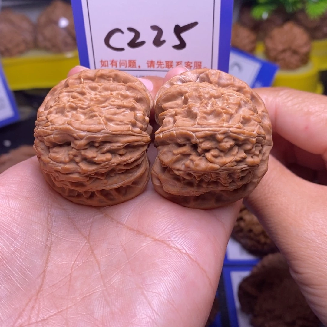 把件桃核42全品白狮子c225