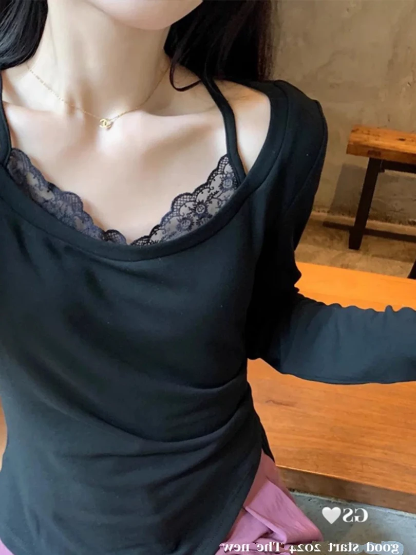 纯欲风拼接蕾丝挂脖上衣#721