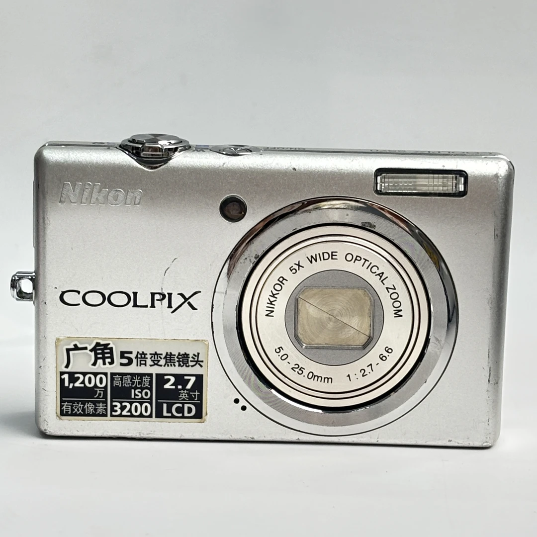 95新 Nikon/尼康 s570银色1200万像素5倍变焦复古ccd