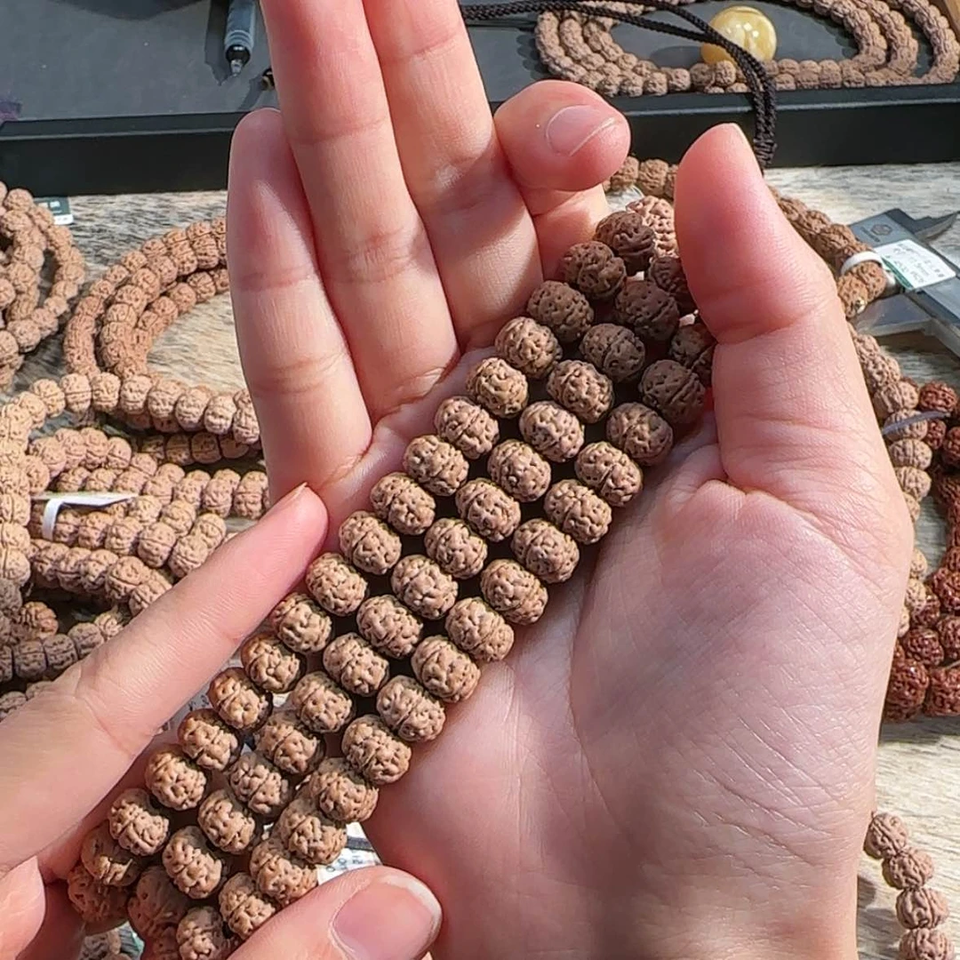 【闪购商品】金刚菩提吊坠一**。          A4