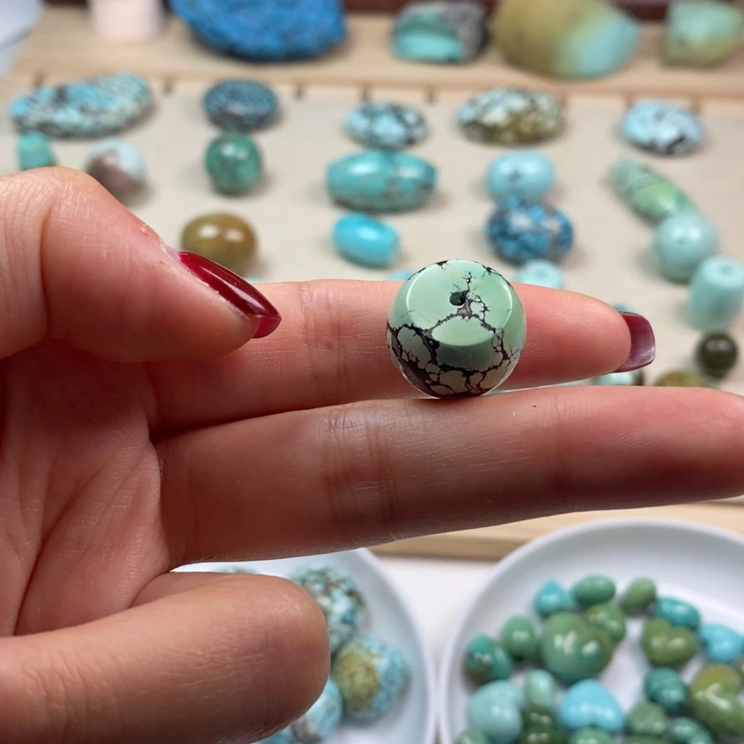 石***头绿松石未镶嵌单珠