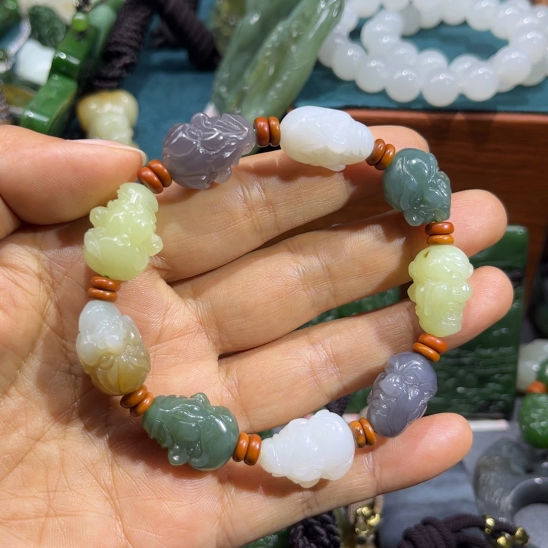 春***阳和田玉未镶嵌颈饰