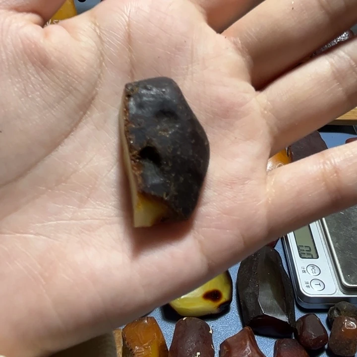 定制琥珀未镶嵌波罗的海琥珀