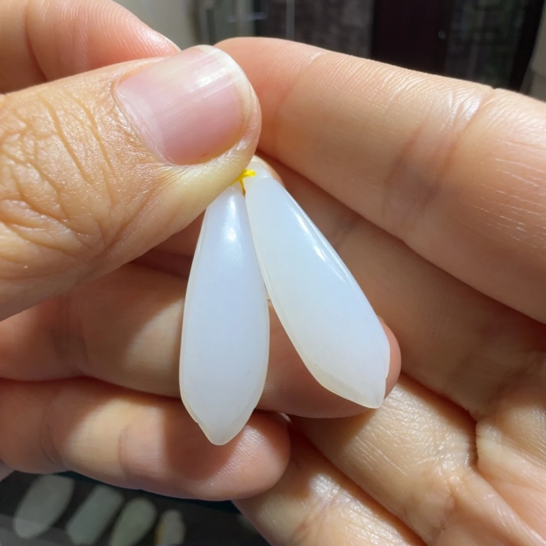 和田玉未镶嵌颈饰耳坠