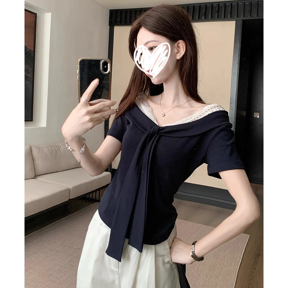 蕾丝拼接飘带v领短袖T恤女装夏季修身收腰设计感纯欲撞色露肩上衣
