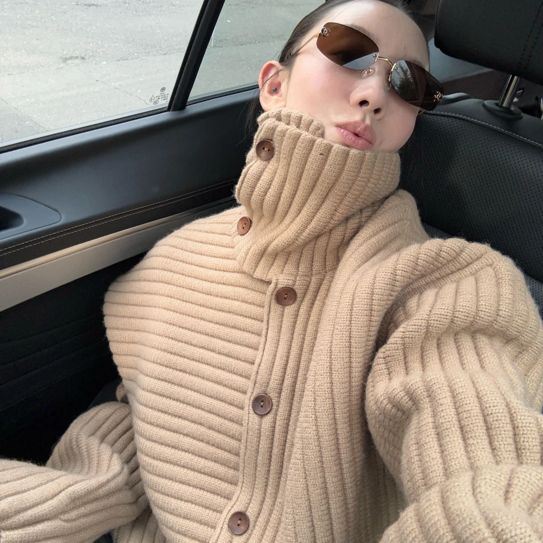 秋季新款韩系慵懒高品质立领针织宽松休闲简约百搭款浅卡其色上衣