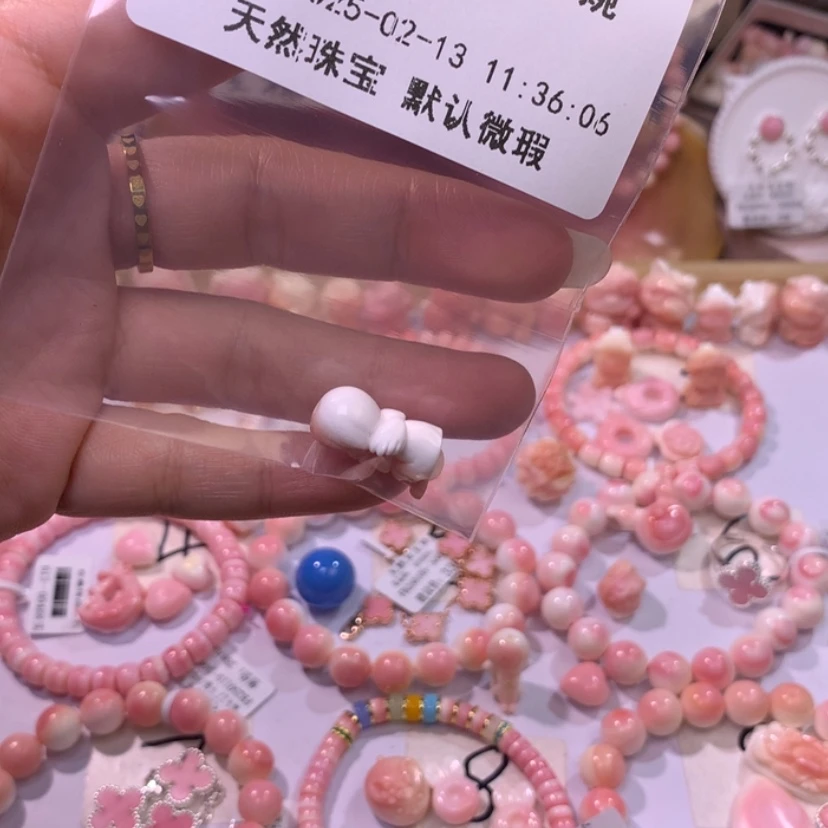 【闪购商品】查罗石颈饰合金福利