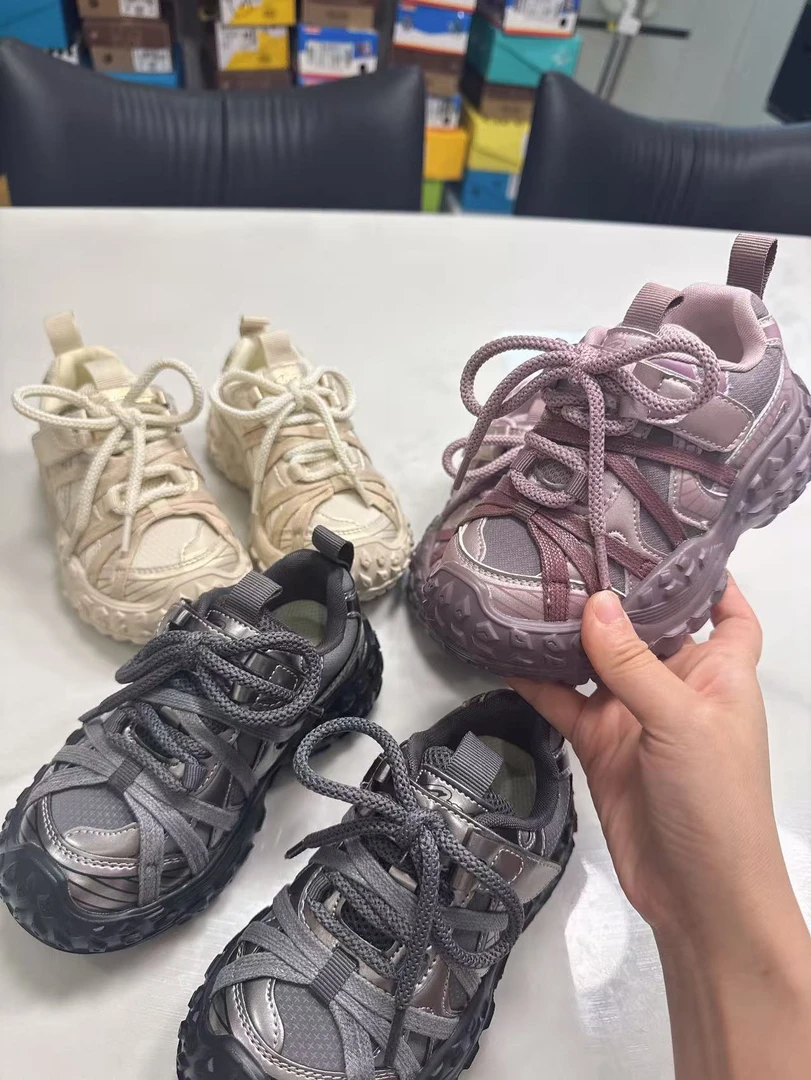 6902儿童时尚三色蜘蛛四季运动鞋