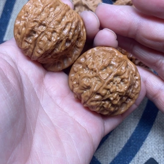 吊坠文玩核桃血麒麟