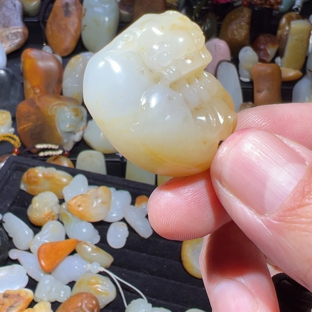 和田玉吊坠(不含链)未镶嵌藏*住