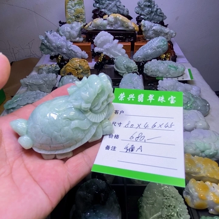 颈饰未镶嵌翡翠龙龟