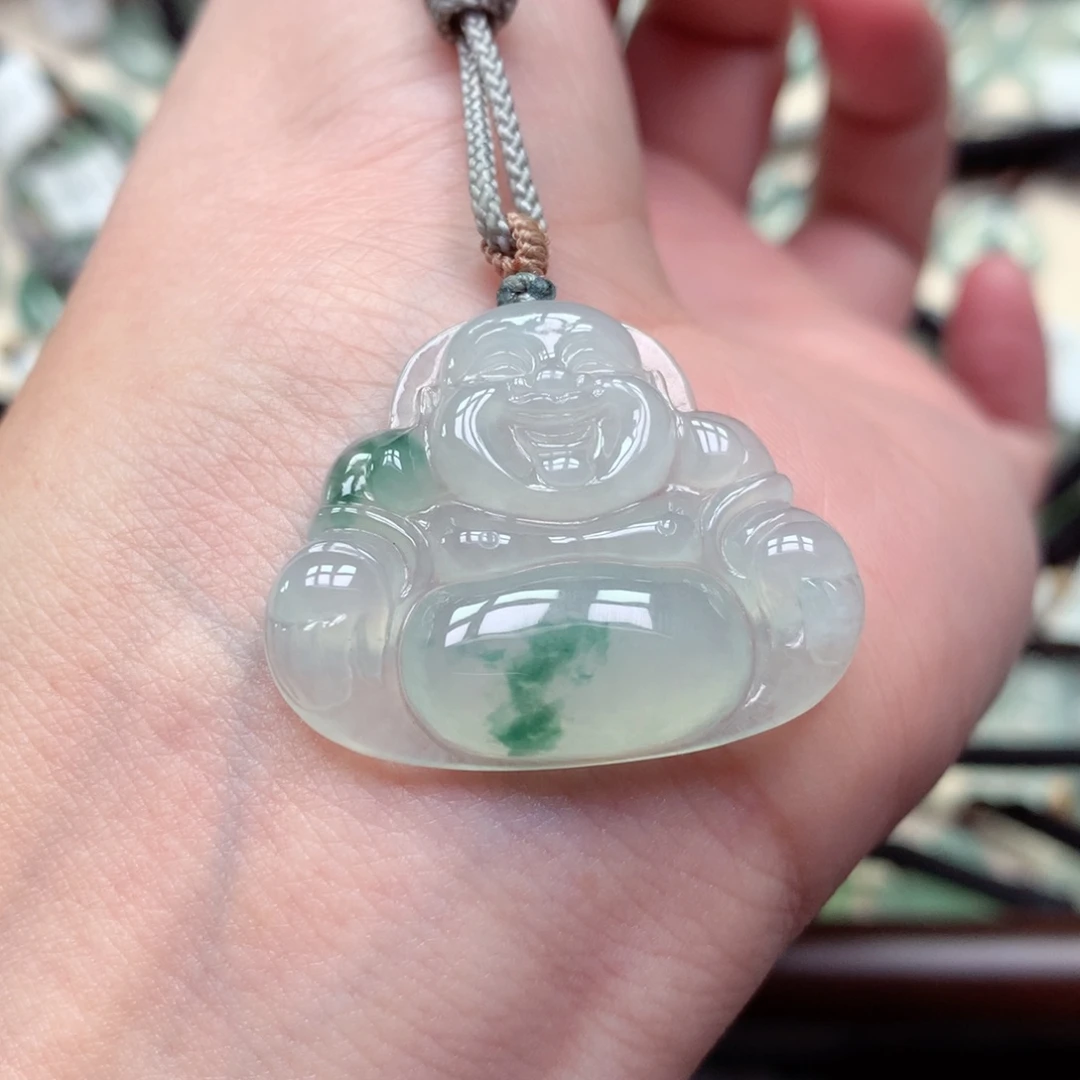 翡翠未镶嵌颈饰佛公
