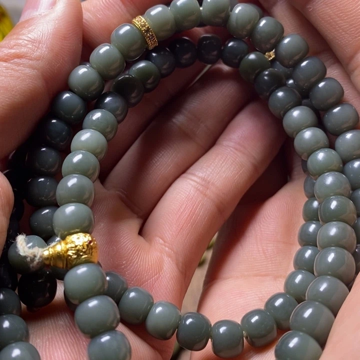 和田玉手串未镶嵌