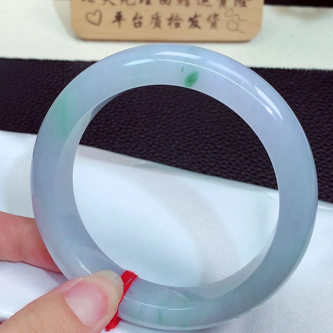 翡翠手镯未镶嵌587号