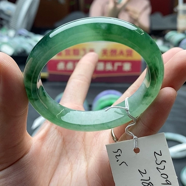 未镶嵌手镯翡翠52➕贵妃