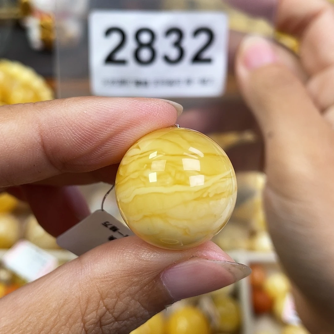 琥珀未镶嵌珠宝奇石21