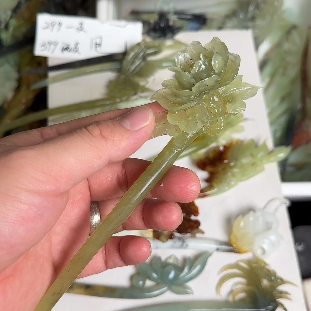 蛇纹石玉未镶嵌发饰