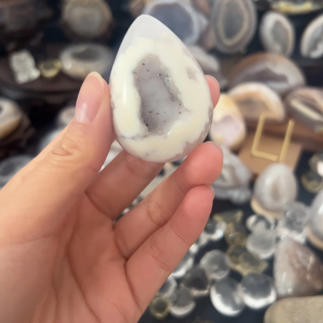 玛瑙/玉髓未镶嵌珠宝半成品