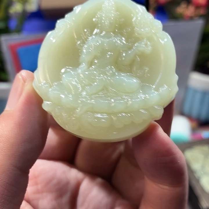 颈饰未镶嵌和田玉（糖玉）