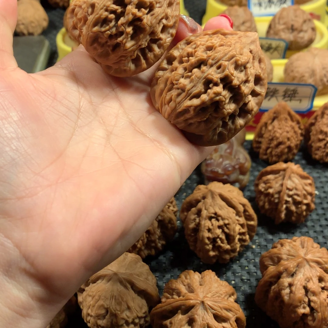 文玩核桃把件望月