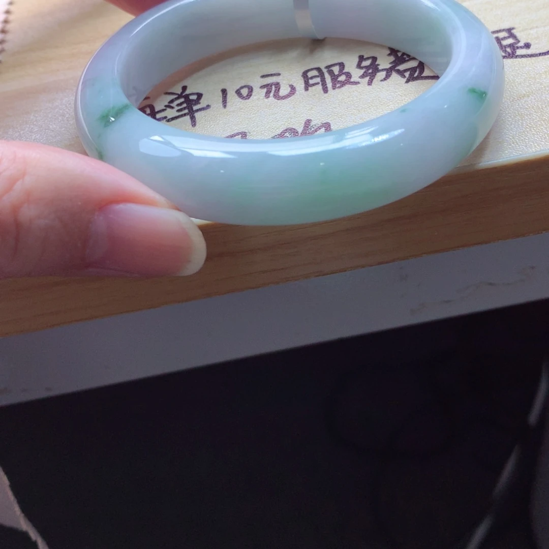 翡翠颈饰未镶嵌手镯56