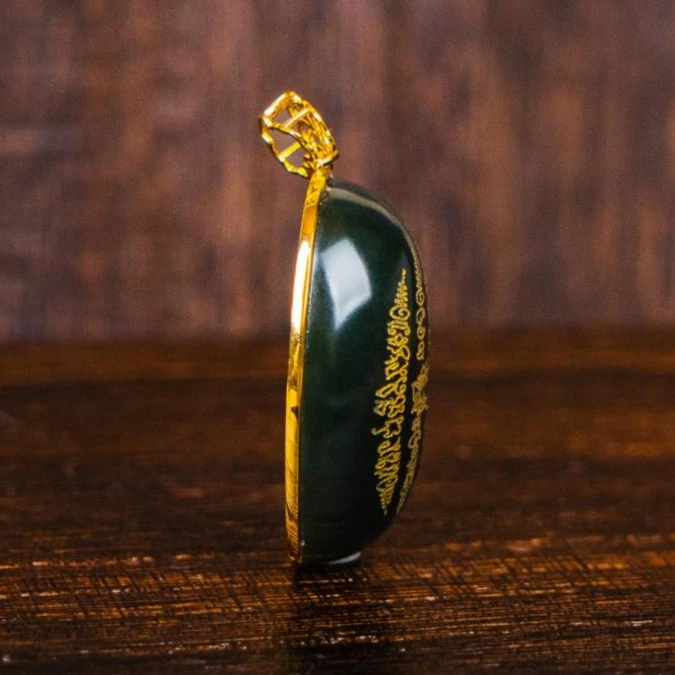 【城丽珠宝】18K和田玉塔青蛋面莲花小五吊坠/个（多样发货）ZJH-718