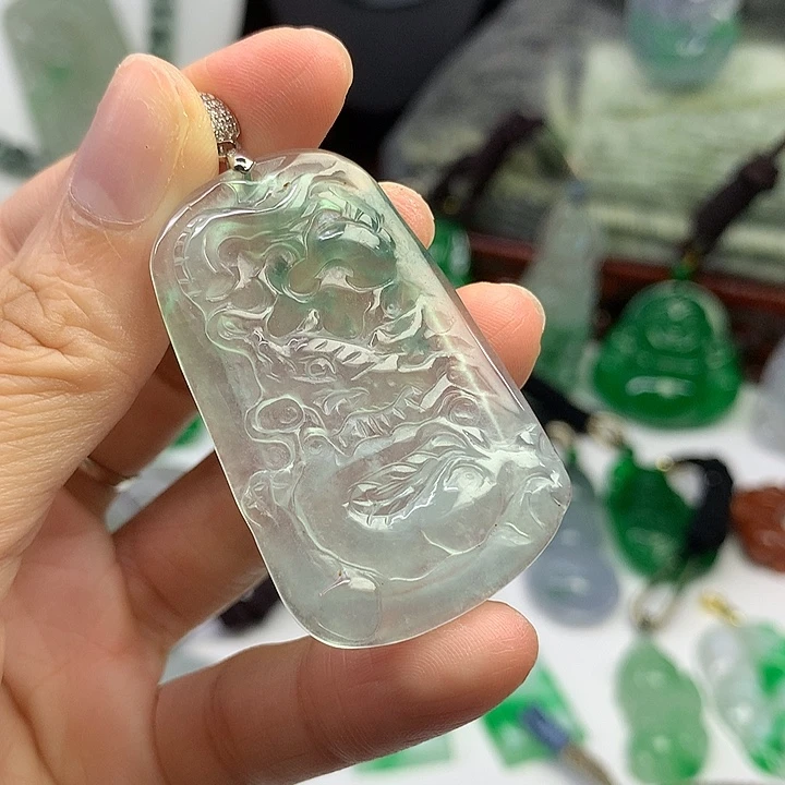 吊坠(赠链)未镶嵌翡翠